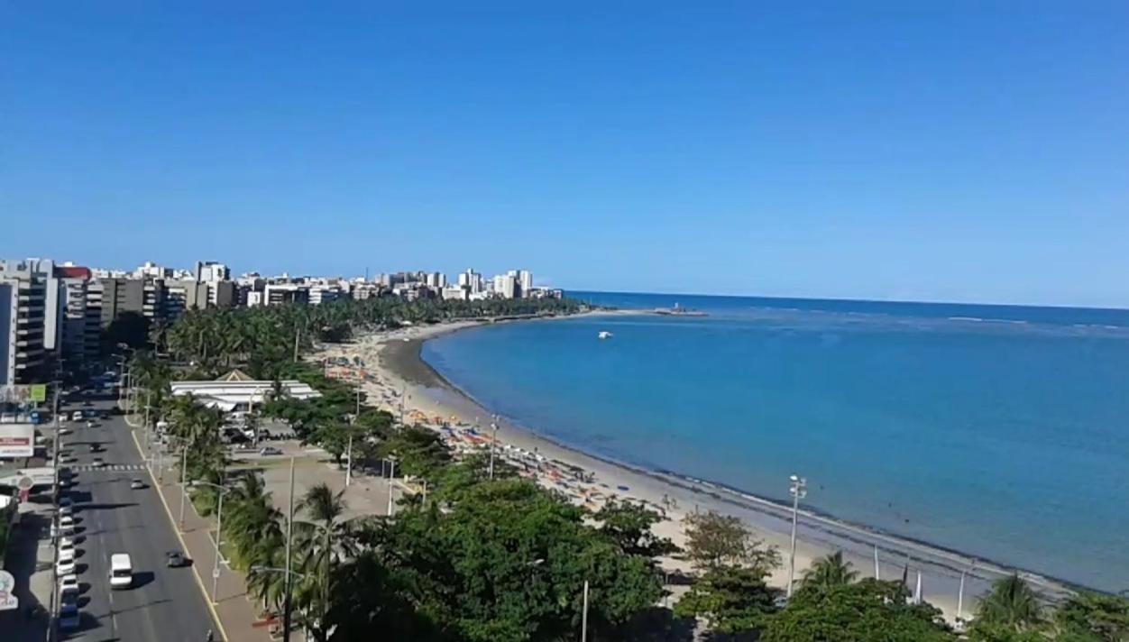 Na Beira Mar De Pajucara - Edificio Neo 2 - Apartamento Com 02 Quartos - Tem Varanda- Vista Lateral Do Mar - Avenida Doutor Antonio Gouveia 1081- Consumo Eletrico E Pago No Ckeck-Out 1Kwh E 1,35 Reias Maceió Buitenkant foto